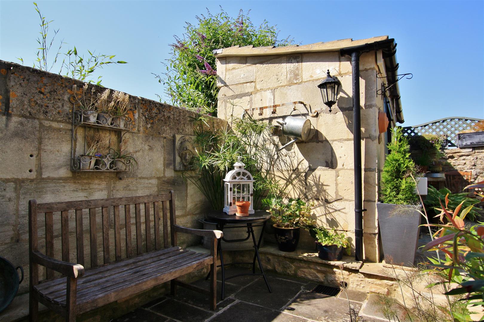29747577_19.jpg